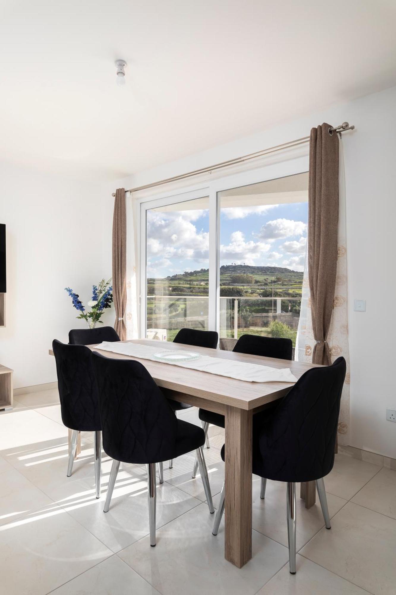 Modern & Spacious 2Br Apartment With Country Views - Close To Xemxija Bay Bahía de San Pablo Exterior foto