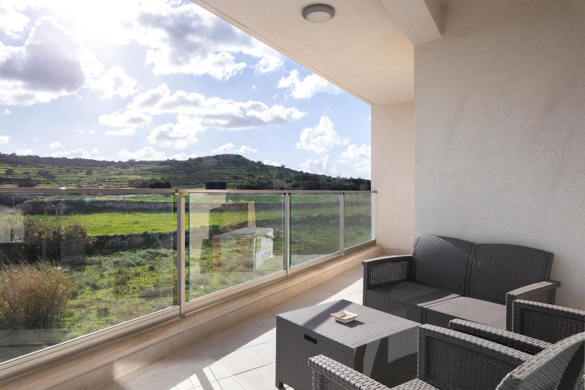 Modern & Spacious 2Br Apartment With Country Views - Close To Xemxija Bay Bahía de San Pablo Exterior foto
